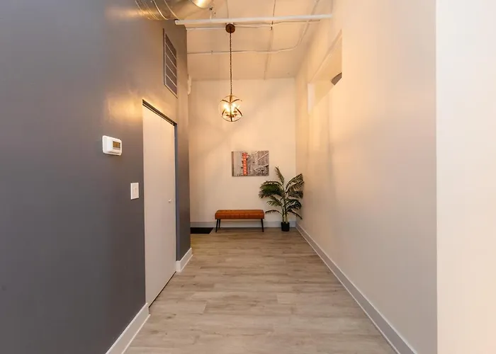 Massive Luxury 5br Loft Near Mccormick - 12 Guests Apartment
