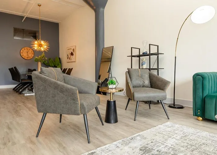 Massive Luxury 5br Loft Near Mccormick - 12 Guests Apartment *