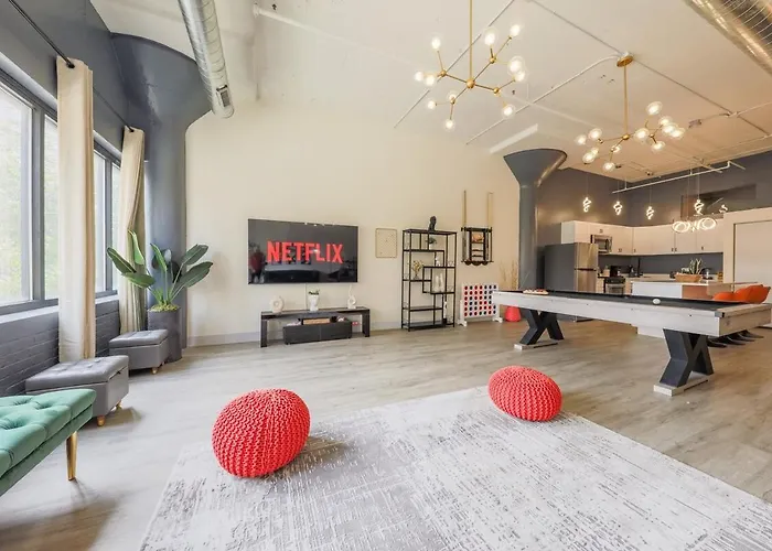 Massive Luxury 5br Loft Near Mccormick - 12 Guests Chicago