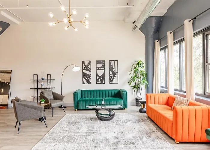 Massive Luxury 5br Loft Near Mccormick - 12 Guests Apartment